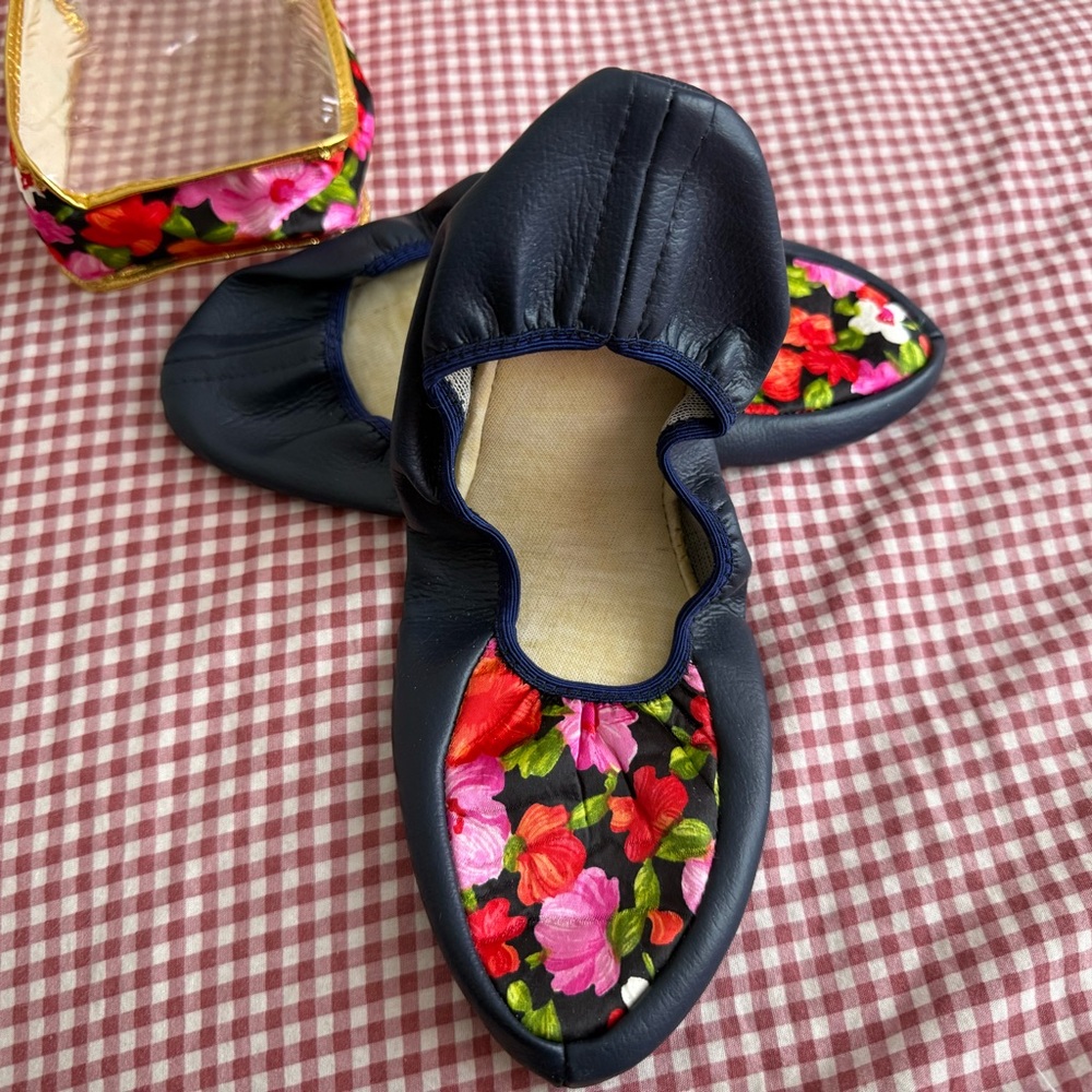 Vintage Dolly by Sonsco flats